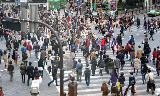 Resultado de imagen de Tokio con mucha gente