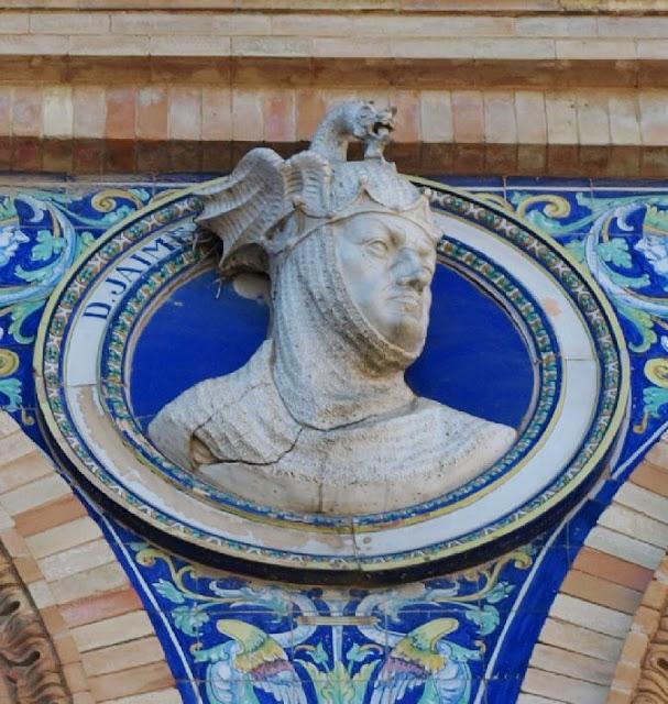 Los medallones de la plaza de España (1).