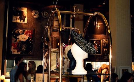 PRESENTACIÓN YOUNIQUE.ES