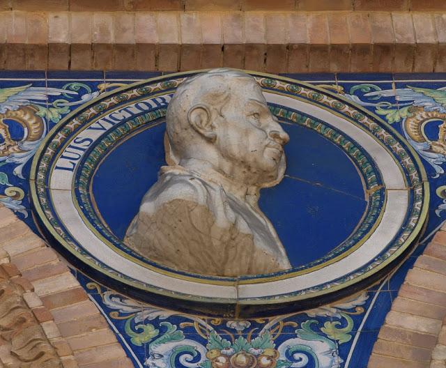 Los medallones de la Plaza de España (7).