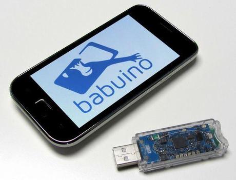 Babuino, pequeño dispositivo para controlar cualquier electrónico mediante un móvil babuino