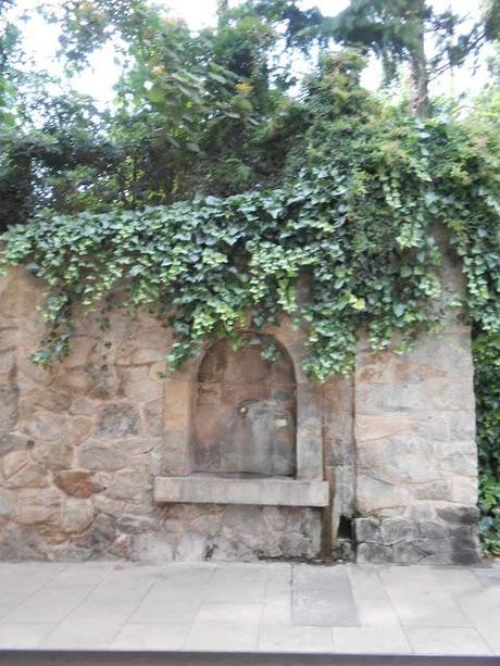 BARCELONA... MUCHAS GRACIAS SR. VALENTÍ PONS TOUJOUSE...CASA JOSE  BERTRÁN I MUSITÚ...ESPÍA DE FRANCO...4-07-2013...