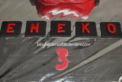 tarta rayo mcqueen 23 Como hacer una tarta de Rayo Mcqueen paso a paso