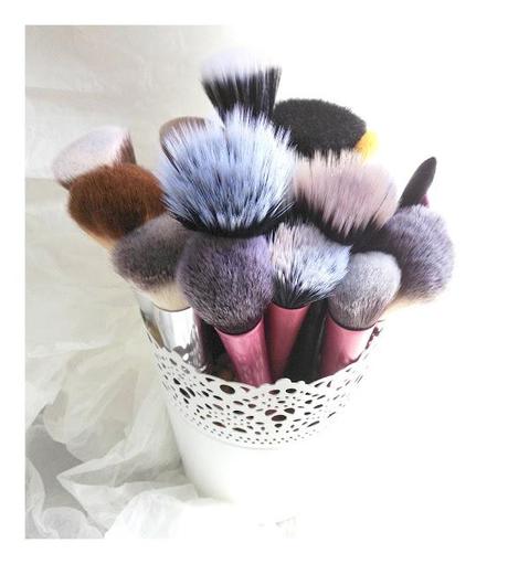 Cómo lavo mis brochas y pinceles Cómo lavo mis brochas y pinceles