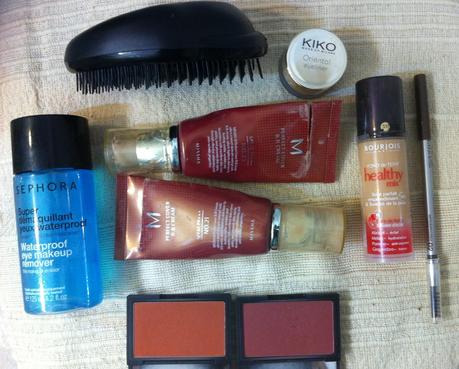 FAVORITOS MARZO-ABRIL A. 1) Maquillaje