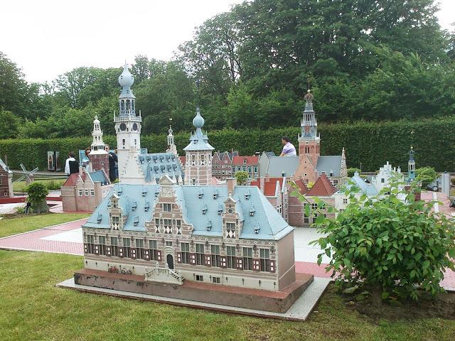 MiniEuropa, 350 Maquetas de 80 Ciudades de la Union Europea