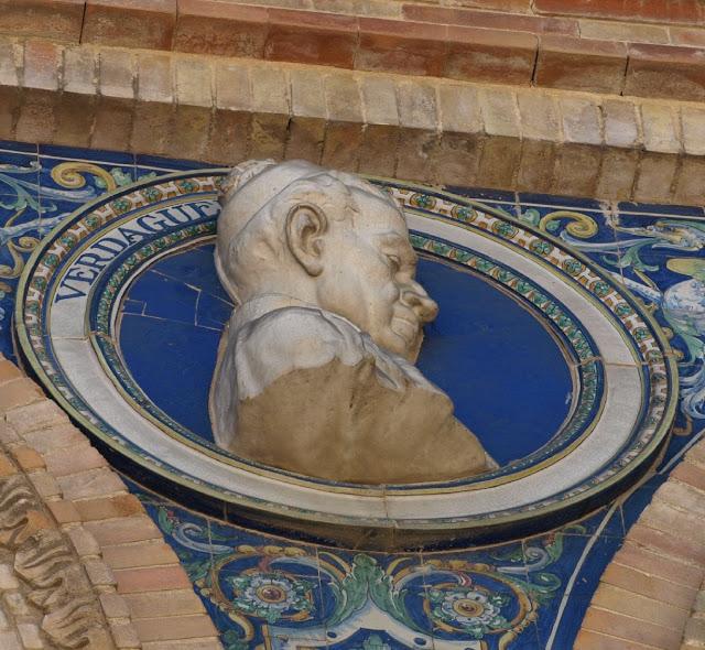 Los medallones de la Plaza de España (8).