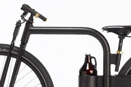 Growler City Bike :: una bicicleta alrededor de una botella de cerveza