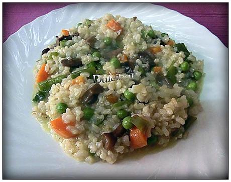 ARROZ INTEGRAL CON VERDURAS Y SETAS ARROZ INTEGRAL CON VERDURAS Y SETAS