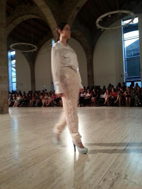 Desfile de los alumnos de la escuela Felicidad Duce.