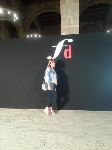 Desfile de los alumnos de la escuela Felicidad Duce.