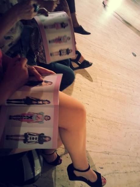 Desfile de los alumnos de la escuela Felicidad Duce.