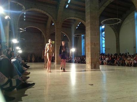 Desfile de los alumnos de la escuela Felicidad Duce.