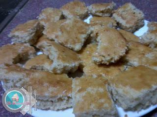 Bizcochitos de coco y crema pastelera.