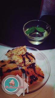 Bizcochitos de coco y crema pastelera.