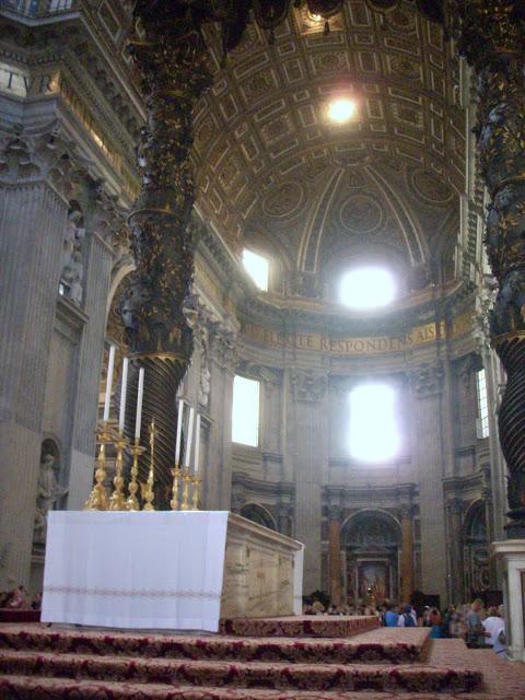 FETTUCCINE ALL´ARRABBIATA Y BASÍLICA DE SAN PEDRO