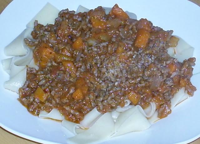 PAPPADELLE CON SALSA Y PUENTE DE RIALTO