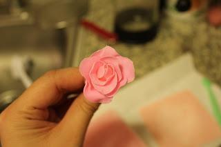 Paso a paso: hacer rosas con fondant