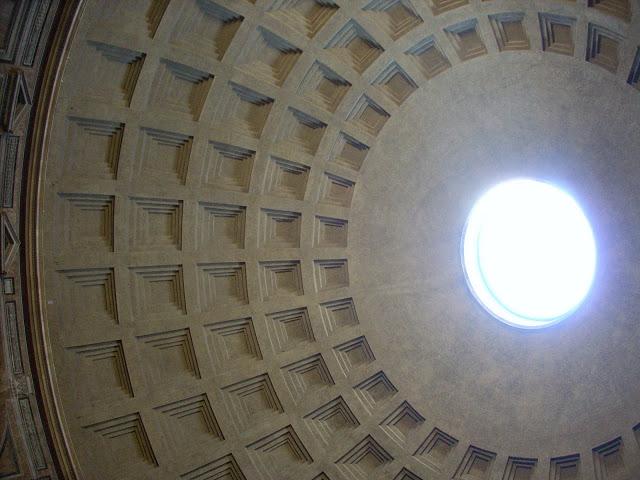 PASTA MIXTA EN SALSA Y PANTEÓN DE AGRIPA