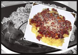 TAGLIATELLE CON SALSA