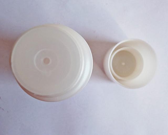 Polvos voluminizadores para el cabello de Bottega Verde y Mascarilla hidratante de ICON