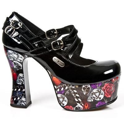 Zapatos de charol negro de New Rock de su colección Pin Up