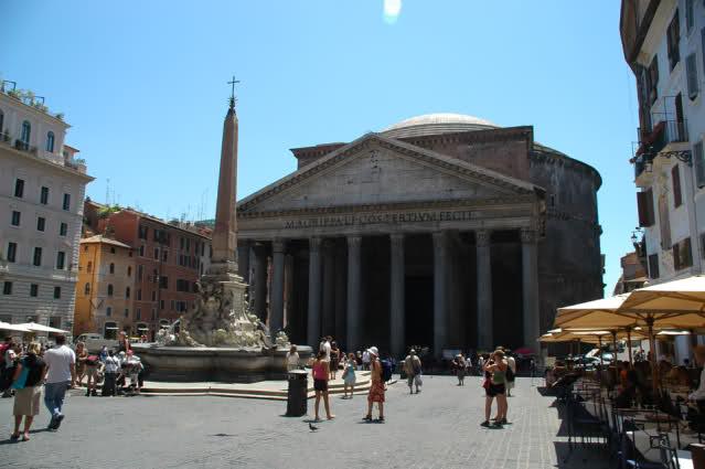 FOCACCIA ROMANA Y PIAZZA DE LA ROTONDA