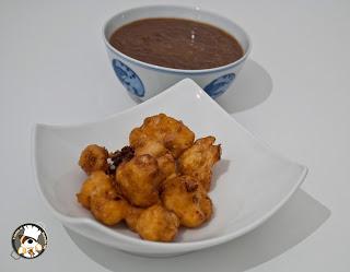 Recetas fáciles: Coliflor en tempura picante y salsa dulce de cebolla