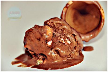 HELADO DE CHOCOLATE, MALVAVISCOS Y MUCHOS, MUCHOS PREMIOS