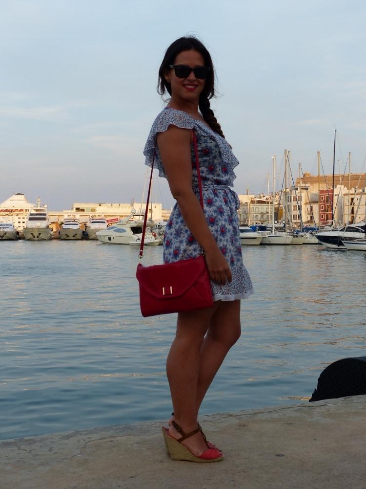 Vestido de Mango en el Puerto de Ibiza