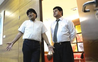 Parte de Europa, de rodillas, al dictado de EEUU.