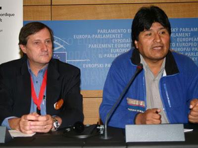 Parte de Europa, de rodillas, al dictado de EEUU.