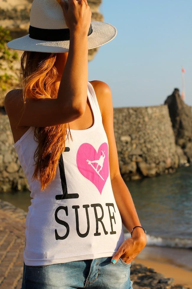 T-Shirts Like To Surf