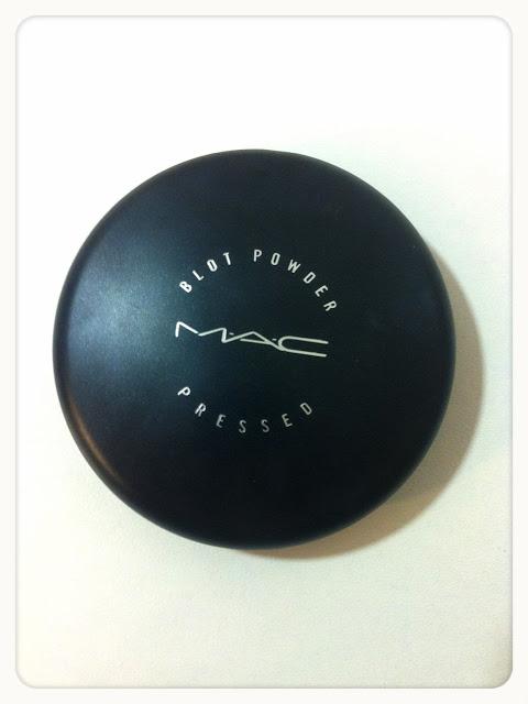 Blot powder pressed de MAC