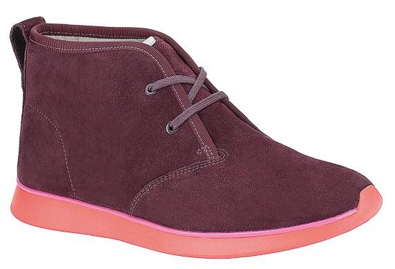 clarks-sportswear-womens-juno-high-fall-2013-09-570x389