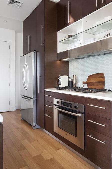 vacaciones pisos alquiler new york pisos apartamentos new york Piso de alquiler en Brooklyn New York diseño decoración interiores alquiler decoración minimalista usa new york brooklyn decoración en blanco cocinas oscuras cocinas modernas blog decoración nórdica 