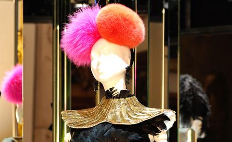 Christian Lacroix y Schiaparelli: creando arte