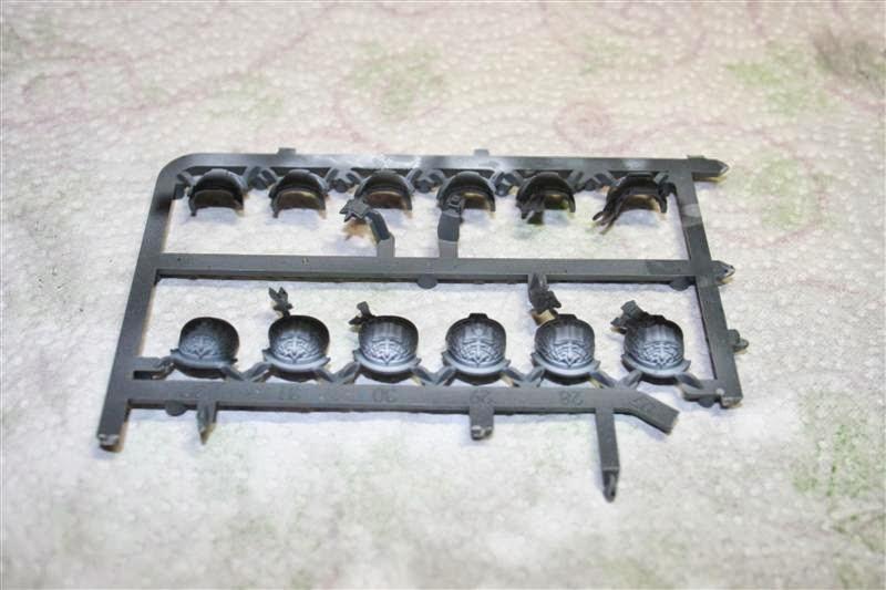 Preiluminado blanco en las hombreras de los paladines