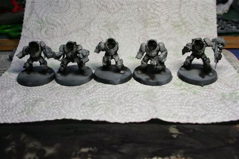 Cómo pintar una escuadra de Paladines de los Caballeros Grises. Primera parte.