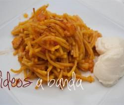Fideos a banda en Cocotte Fideos a banda