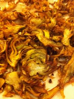 LÁMINAS DE ALCACHOFAS FRITAS