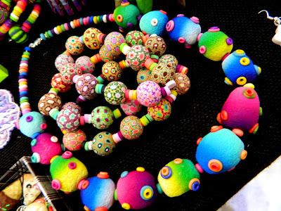 DO IT YOURSELF! Parte V. Silvia Ortiz de la Torre, una súper woman trabajando la arcilla polimérica.