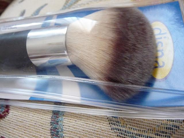 Disna: cepillos, pinzas y brochas imprescindibles