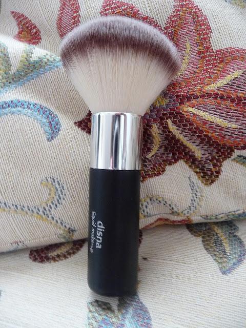 Disna: cepillos, pinzas y brochas imprescindibles