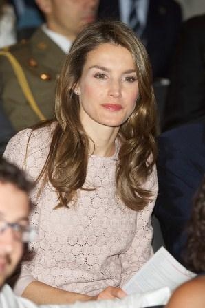 Letizia repitió vestido de Mango de 69 euros en los Premios Buero