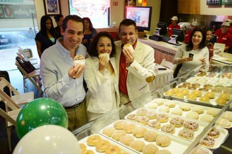 Apertura Krispy Kreme Cancún DIRECTIVOS KRISPY KREME