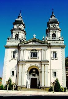 Mieres: un castillete en el Camino