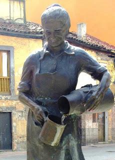 Mieres: un castillete en el Camino