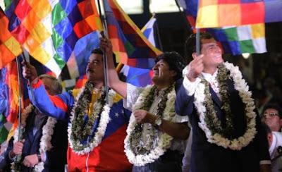 España baja el tono ante atentado a Evo Morales y está dispuesta a disculparse