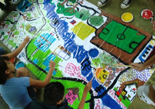 La ciudad colaborativa: ¿choque de trenes o pipa de la paz?